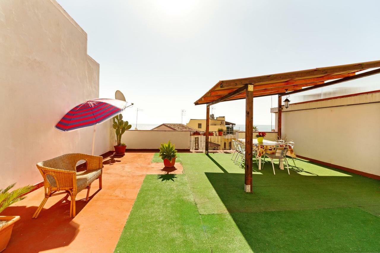 Seaview Terrace Sunny Apartment Giardini Naxos Exteriör bild